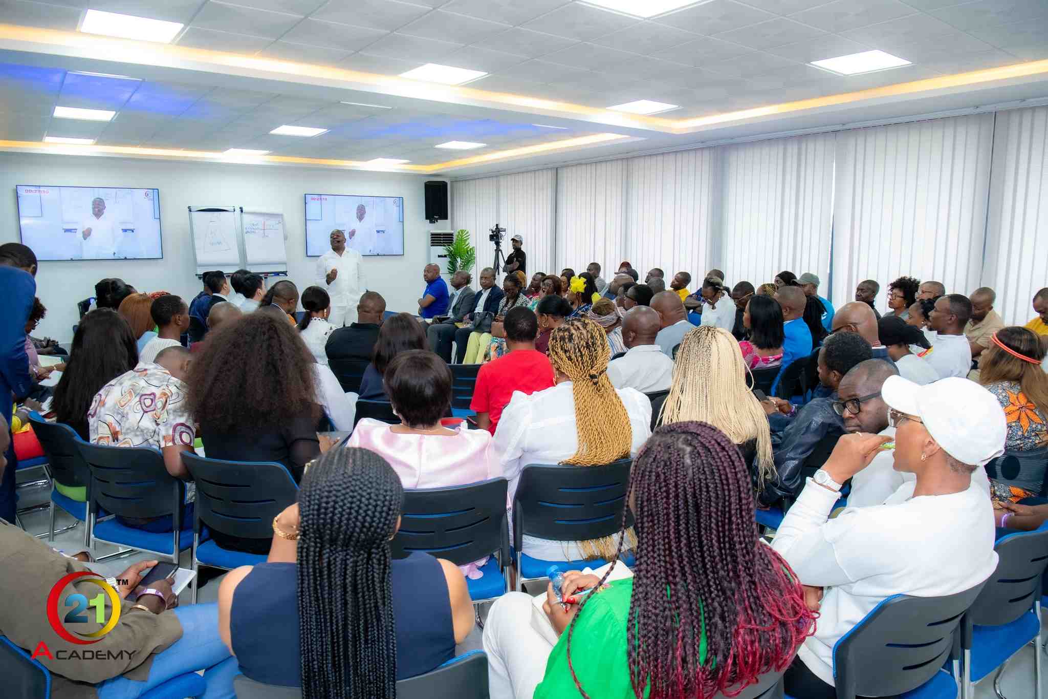 Roul Ruben Njionou || MASTERCLASS À DOUALA