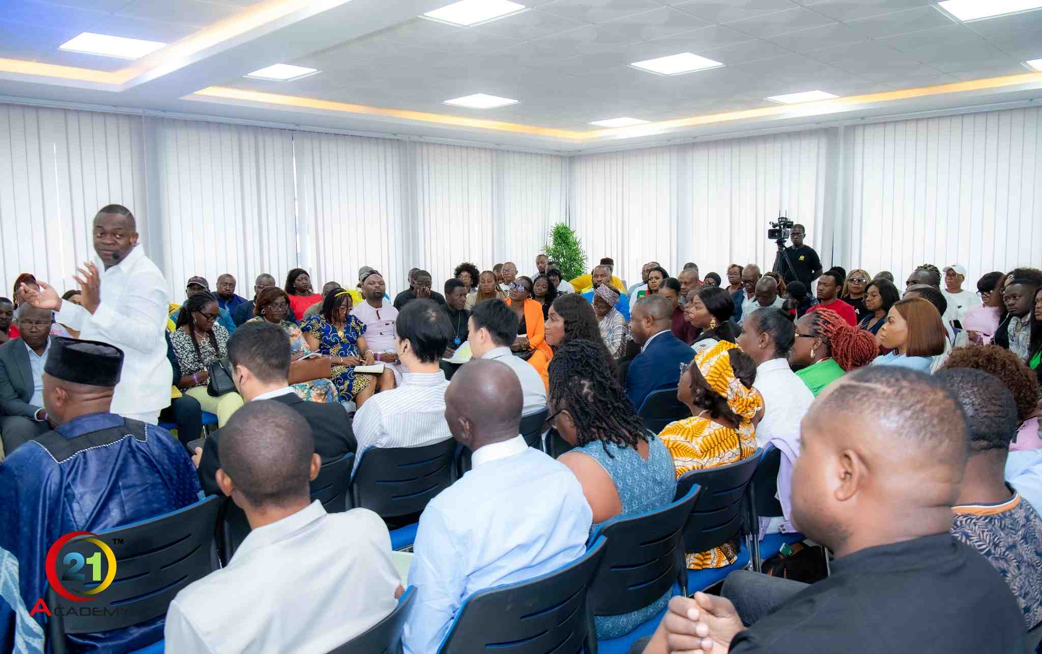 Roul Ruben Njionou || MASTERCLASS À DOUALA